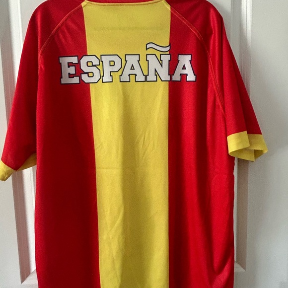Spain 🇪🇸 España Jersey Striped Athletic Jerseys Medium, que viva España!! - Picture 5 of 6